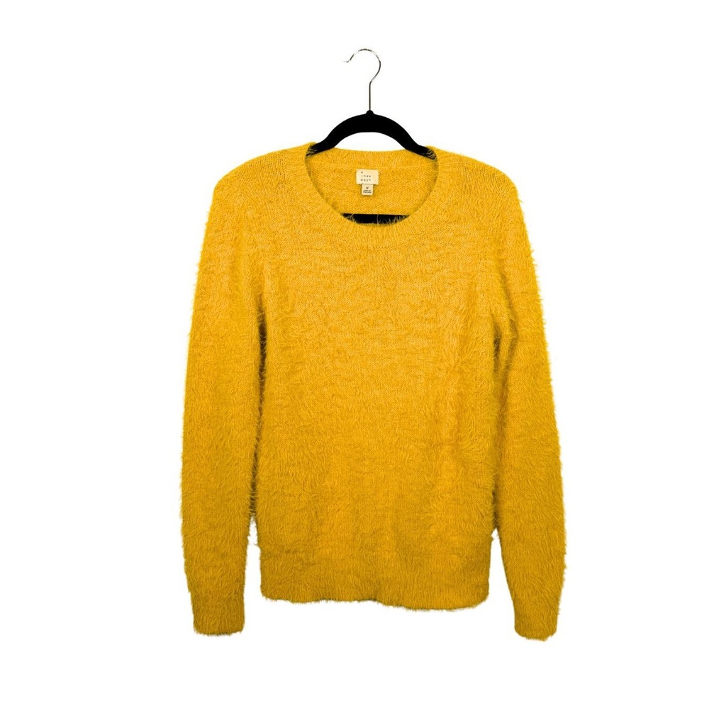 A New Day Mustard Yellow Fuzzy Eyelash Knit Sweater Crewneck Size M Womens